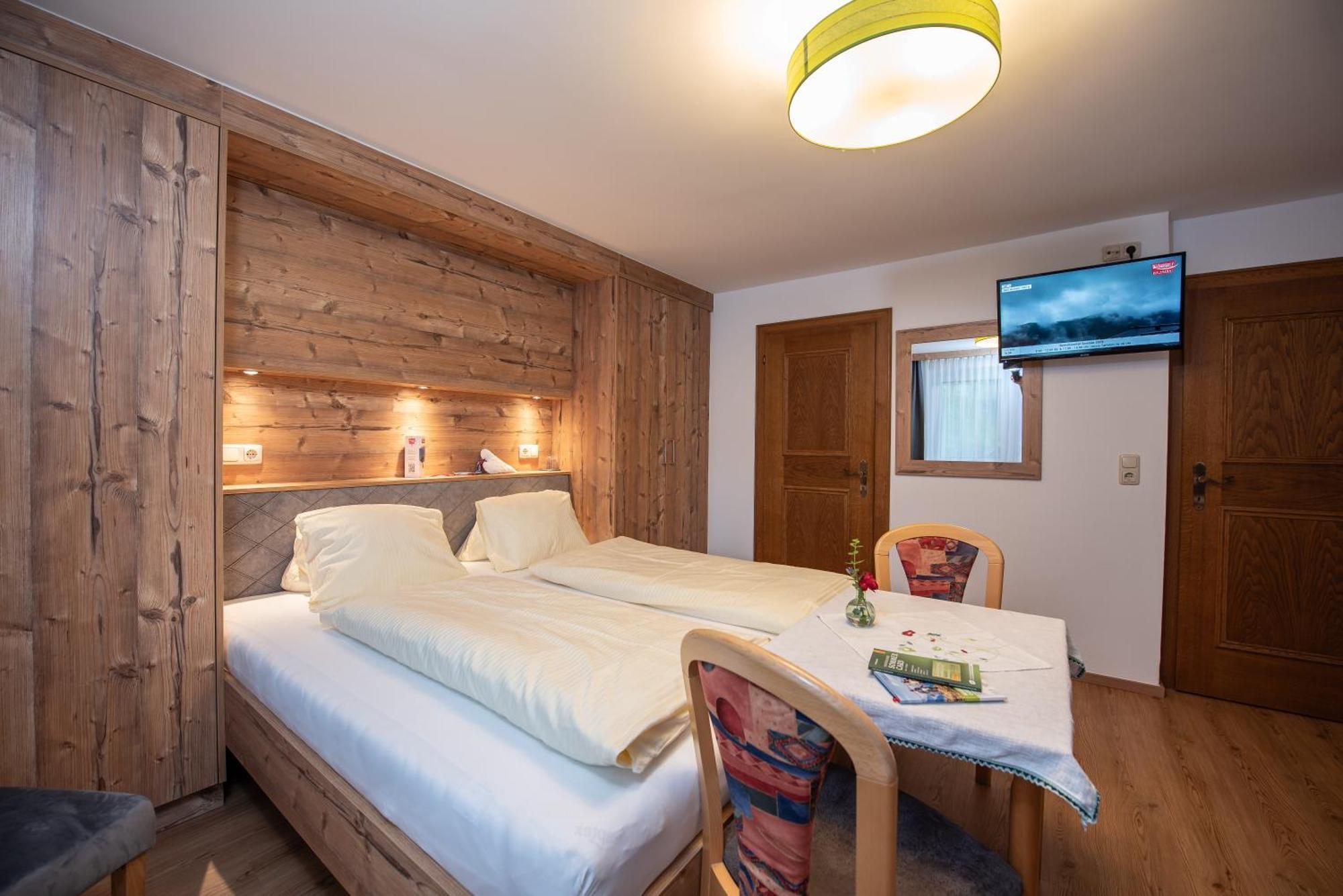 Haus Scharler, Talstation Hotel Neukirchen am Großvenediger Kültér fotó